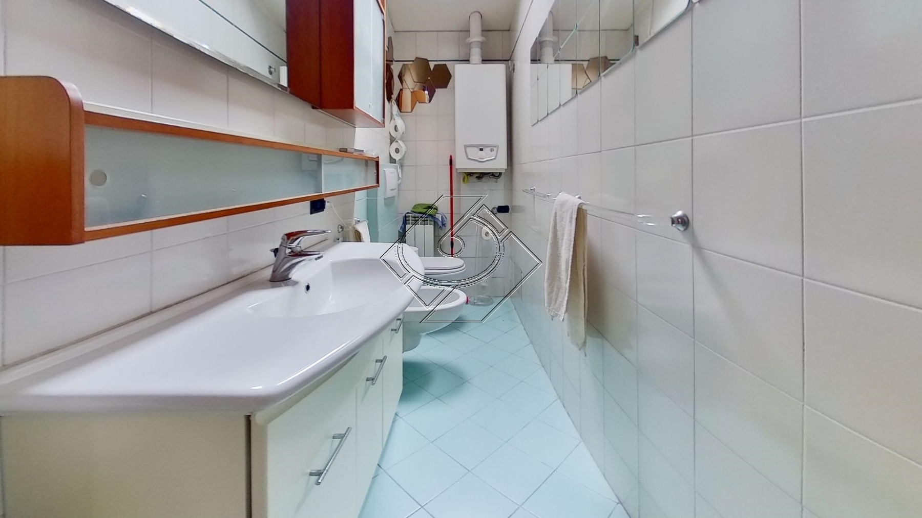 1-R-Via-Giuseppe-Galliano-Bathroom