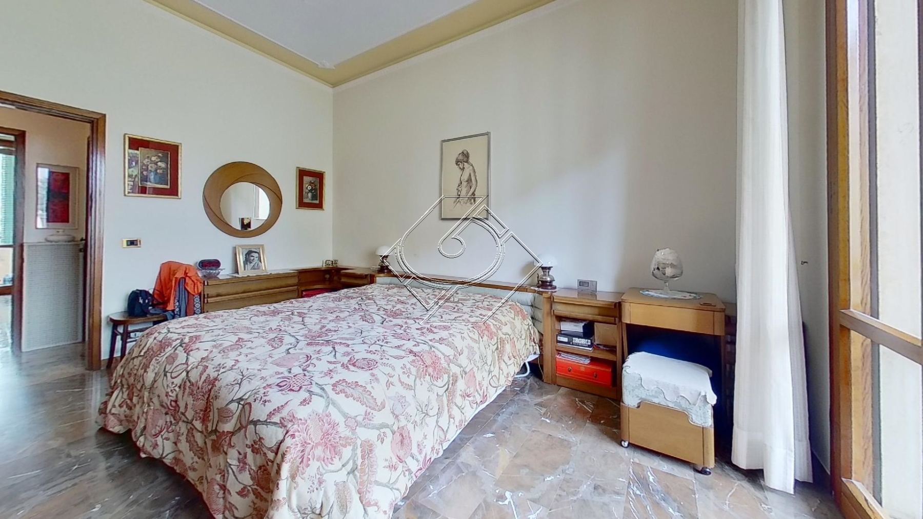 Via-A-di-Duccio-Bedroom2