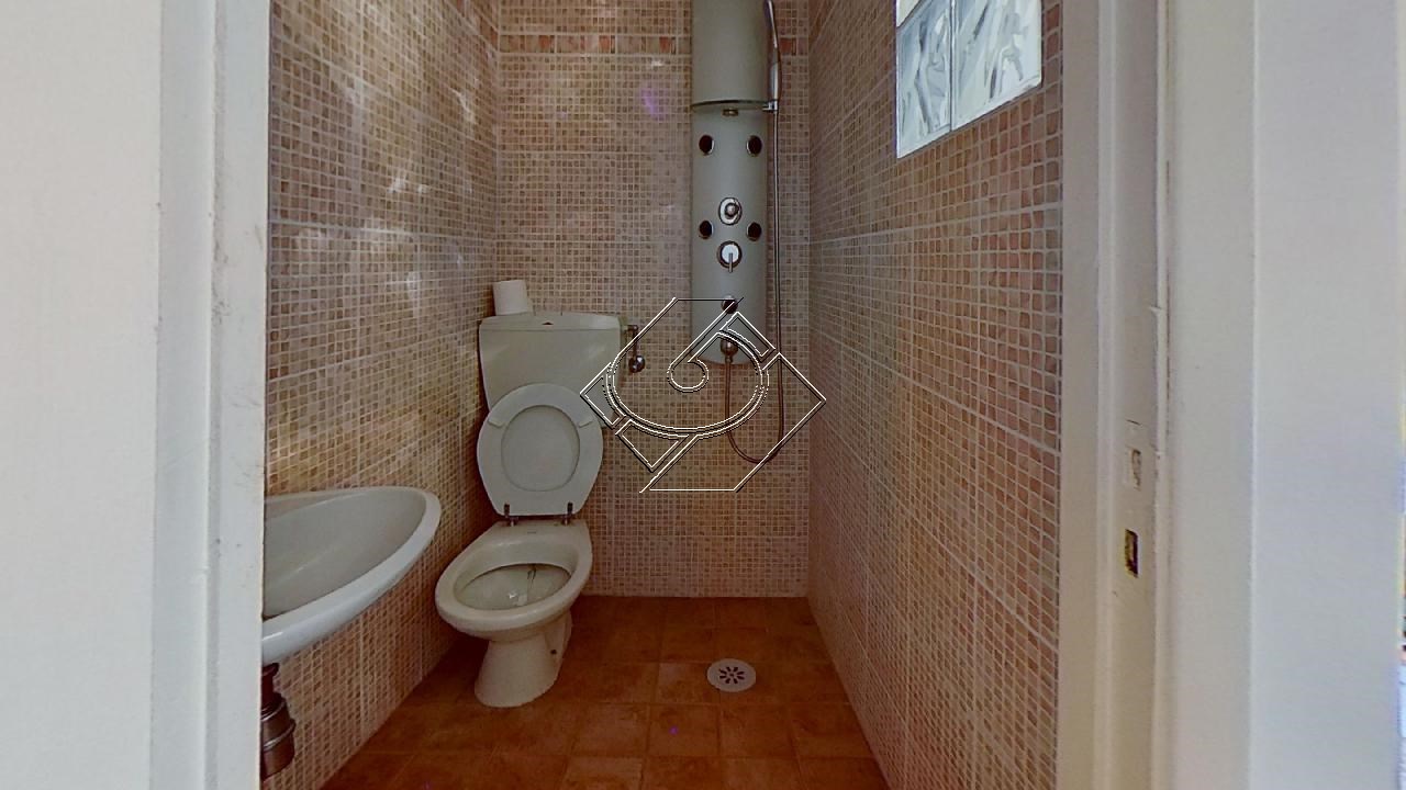 v552-Via-Passavanti-Bathroom2