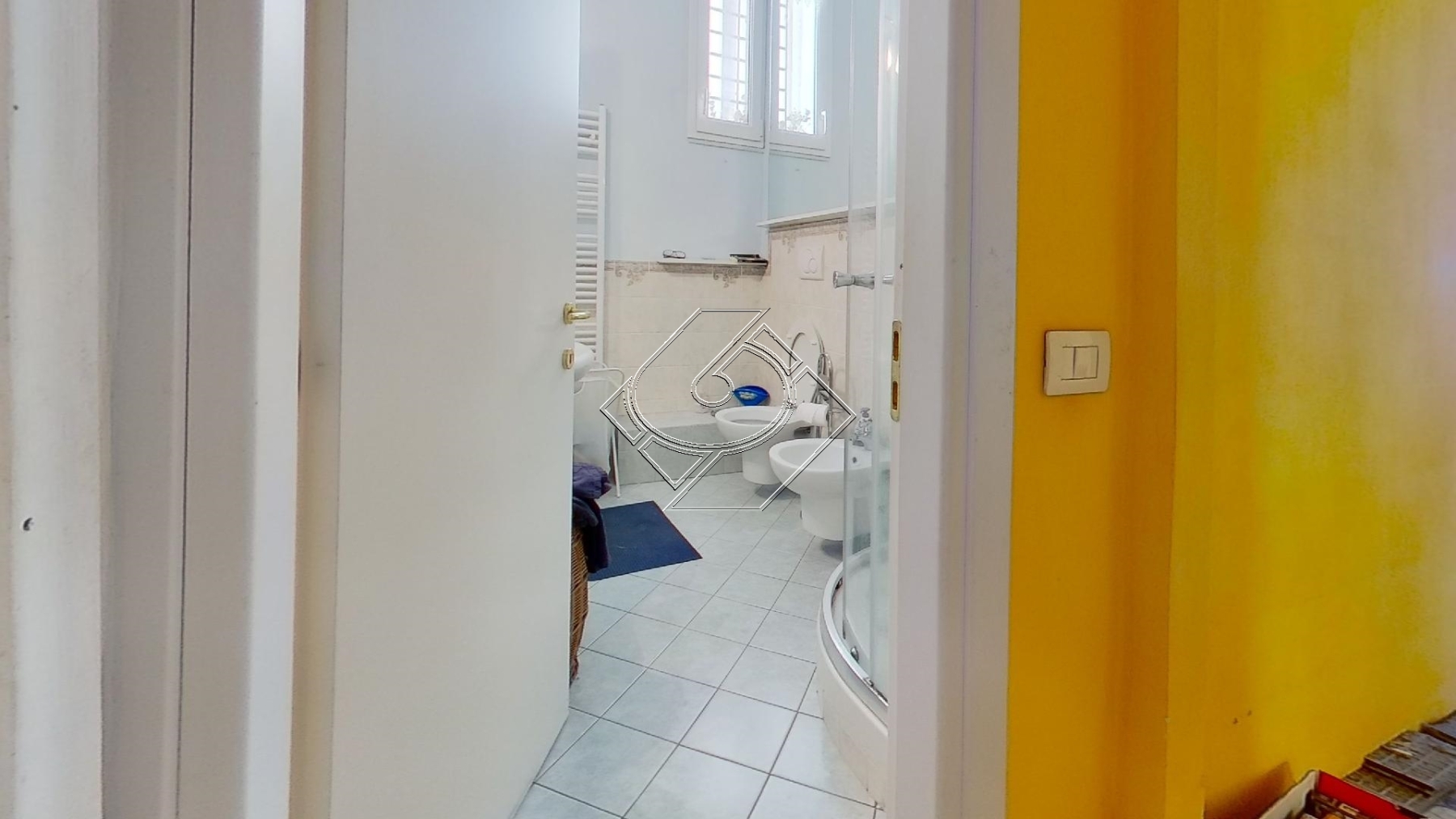 Via-Solferino-Bathroom